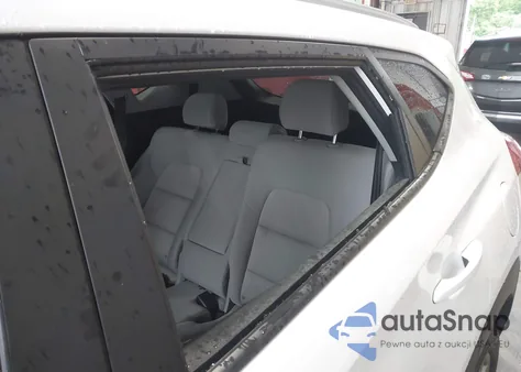 2018 Hyundai Tucson Sel z USA, uszkodzony, nr VIN KM8J33A4XJU655657